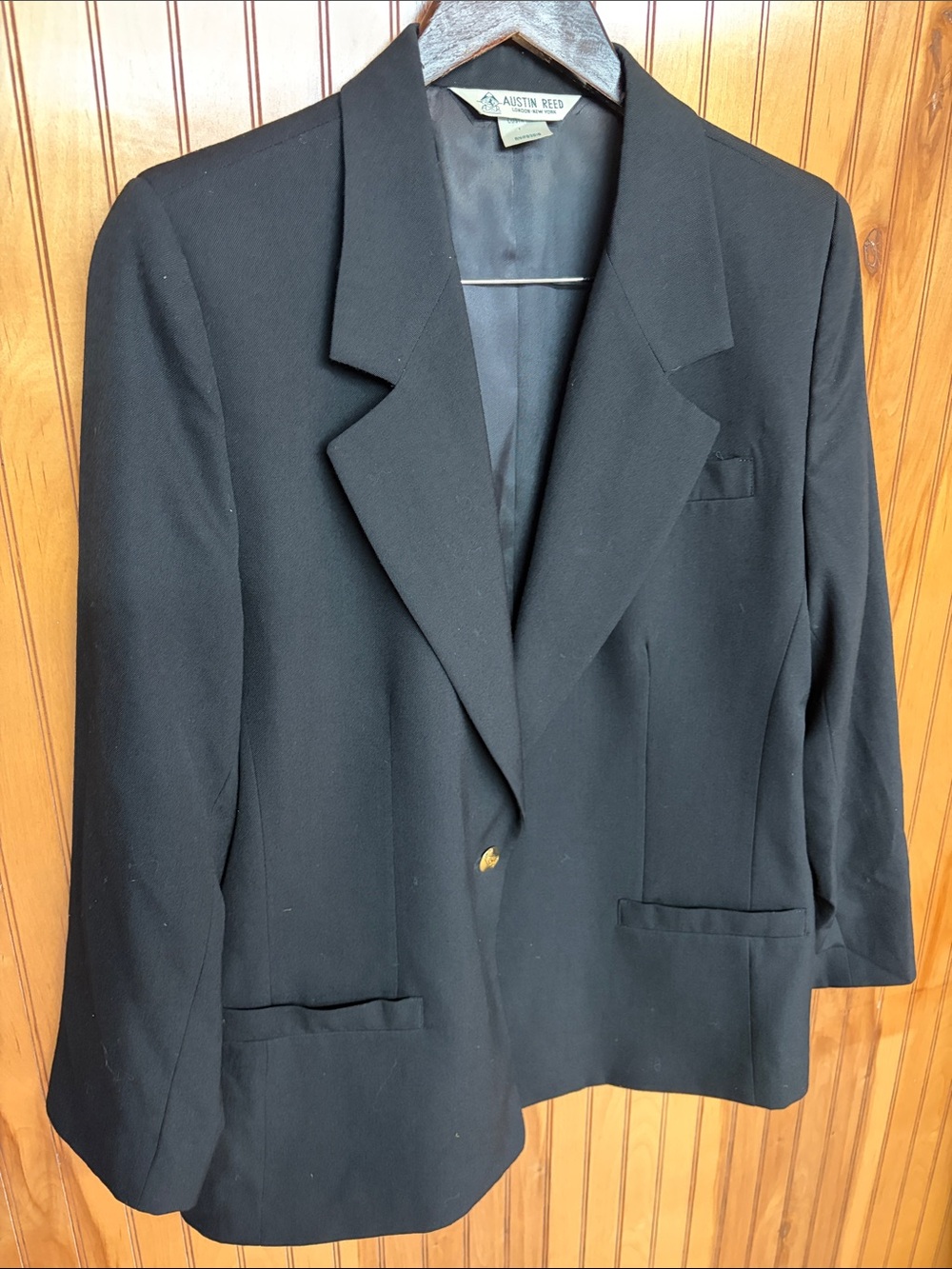 VTG Austin Reed Black Worsted Wool Blazer Jacket Crest Engraved Gold Buttons 14